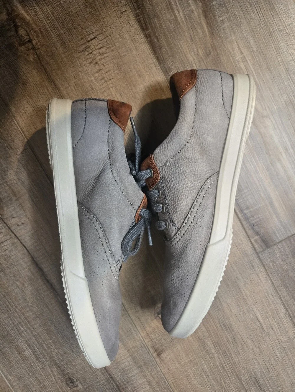 Mens Ecco gray brown sneakers size 39